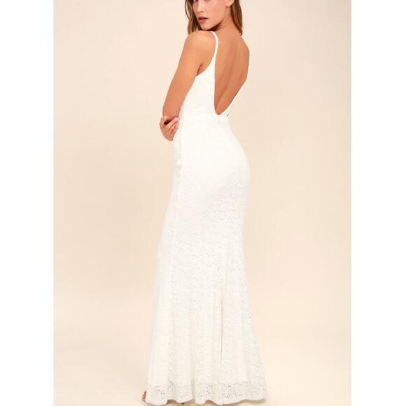 LULUS NWT White Full Lace Lined Halter Open V-Neck Back Wedding Maxi Dress XS - Picture 2 of 12